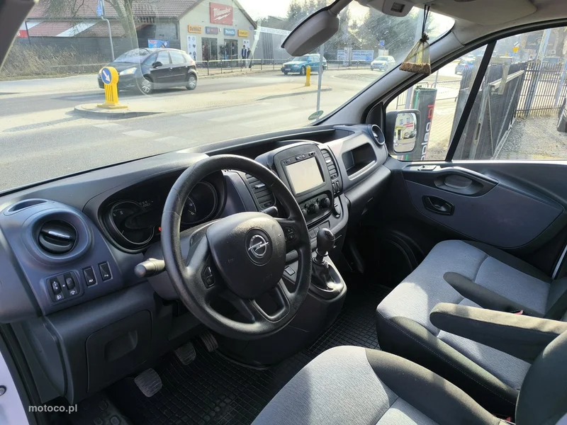 Opel Vivaro 14