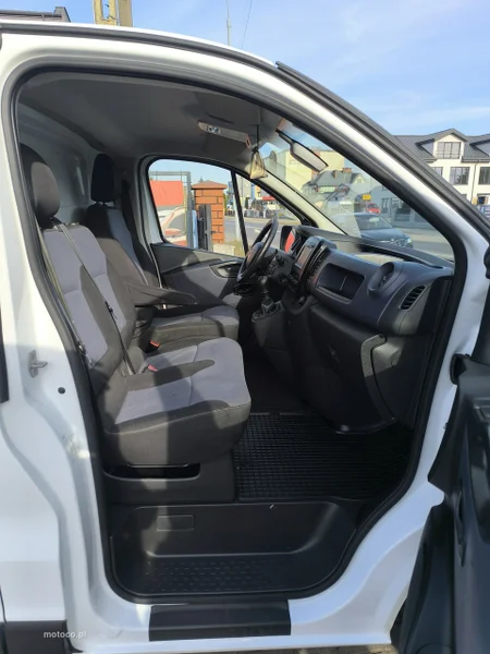 Opel Vivaro 18