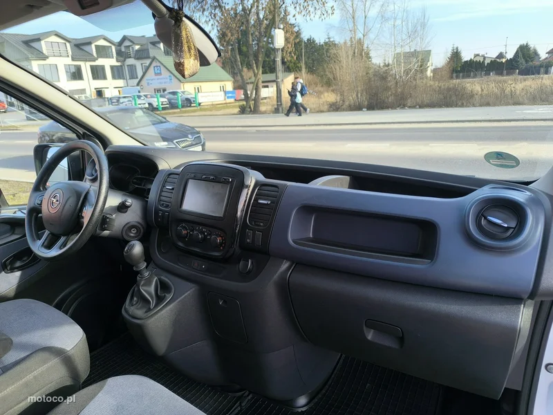 Opel Vivaro 19