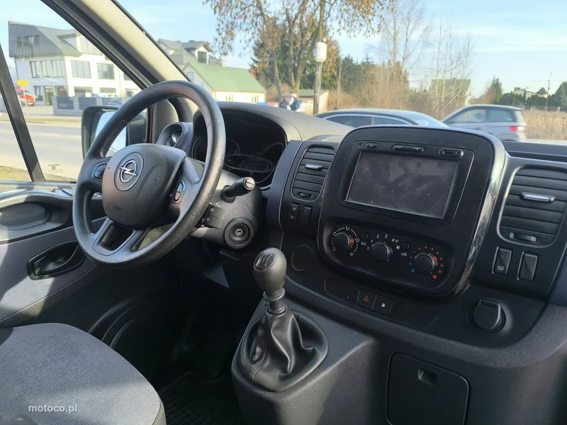Opel Vivaro 20