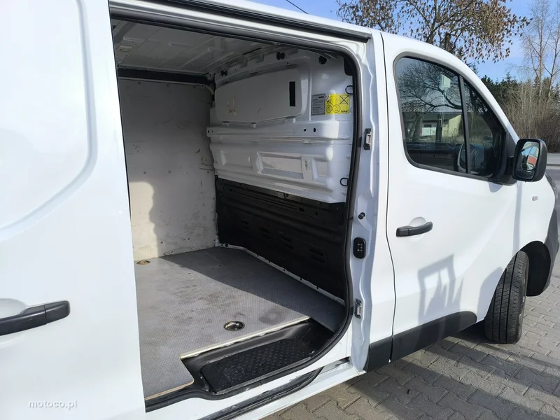 Opel Vivaro 23
