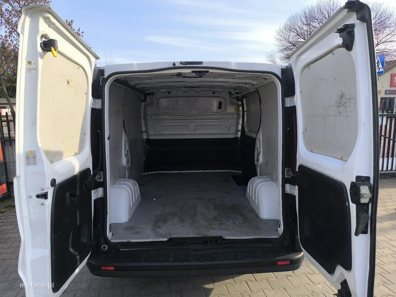 Opel Vivaro 24