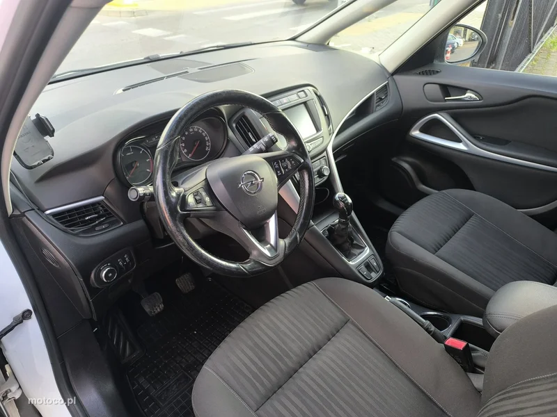 Opel Zafira 14