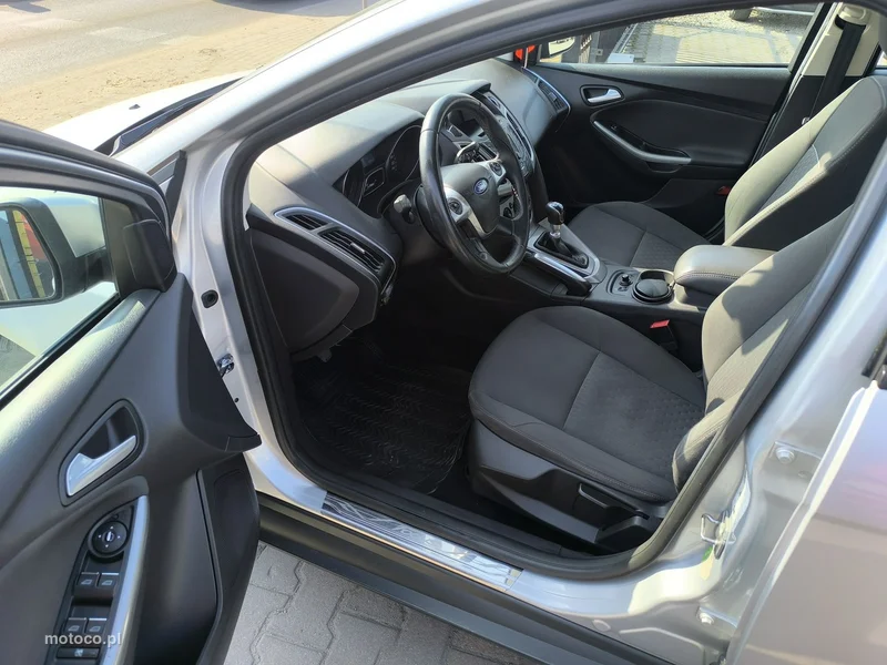 Ford Focus III 13