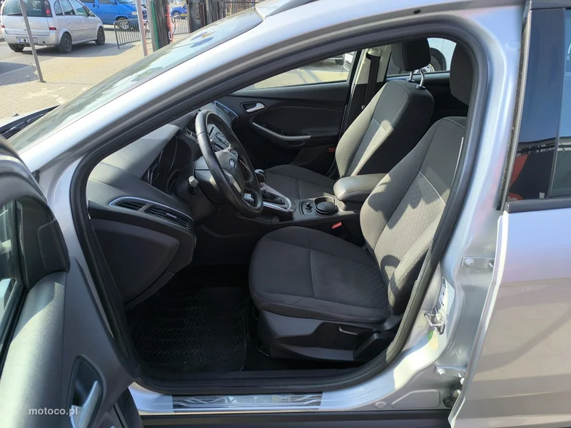 Ford Focus III 16