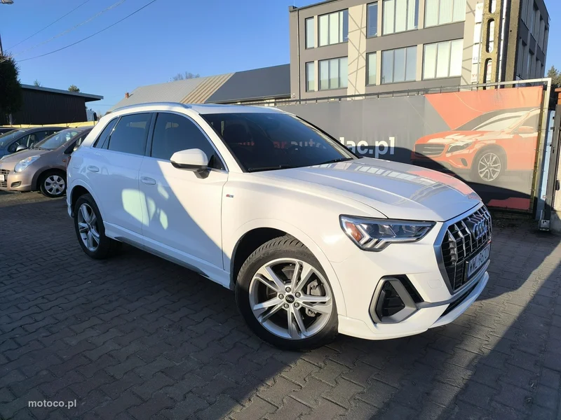 Audi Q3 F3 2