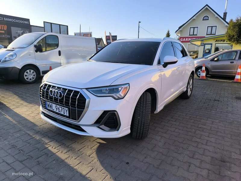 Audi Q3 F3 11