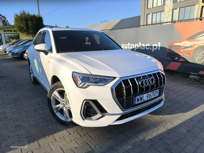 Audi Q3 F3 16