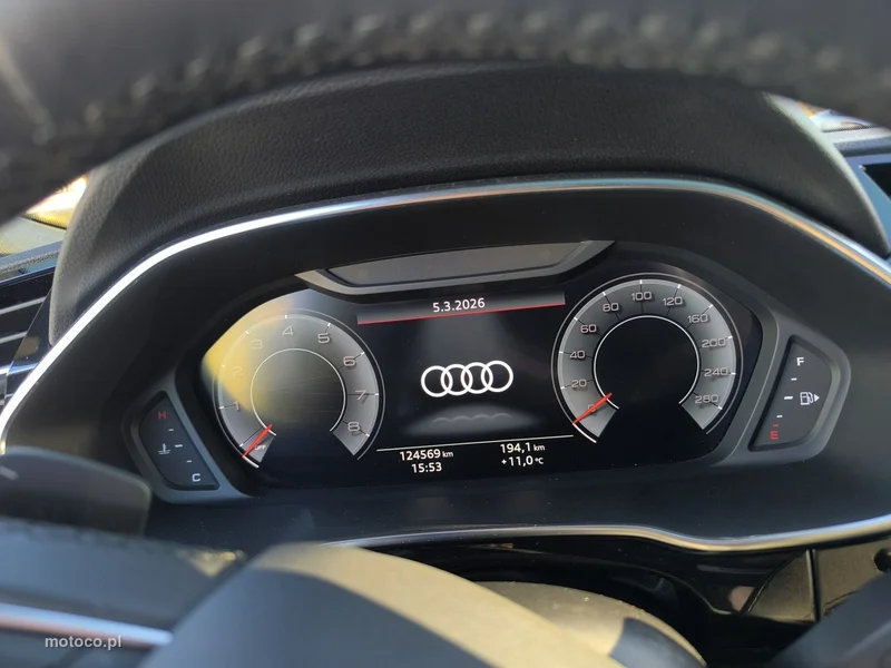 Audi Q3 F3 20