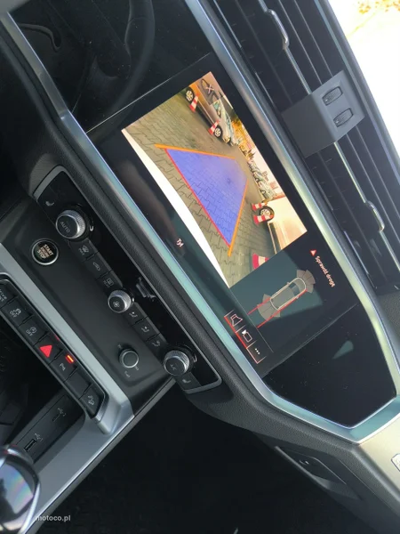 Audi Q3 F3 24