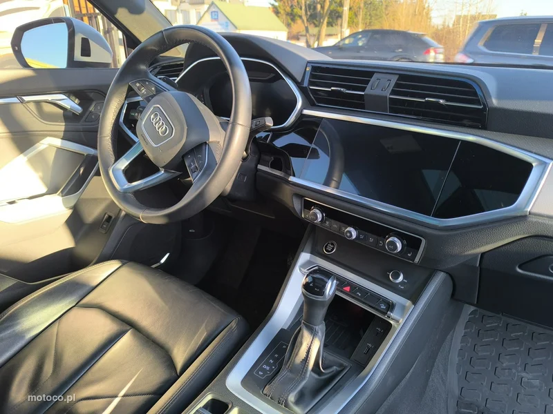 Audi Q3 F3 32
