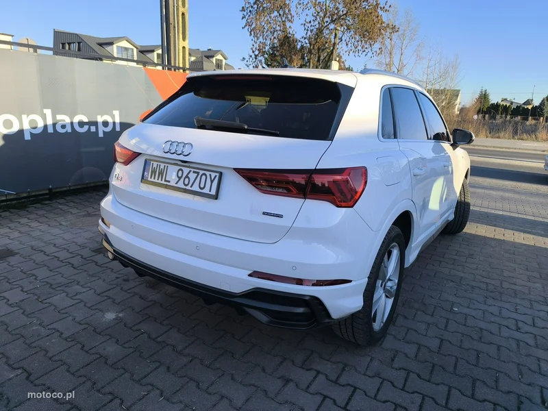 Audi Q3 F3 6