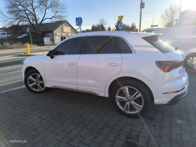 Audi Q3 F3 9