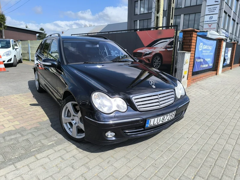 Mercedes-Benz Klasa C W203 C 320 13