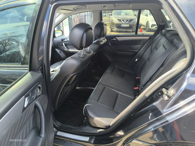 Mercedes-Benz Klasa C W203 C 320 18