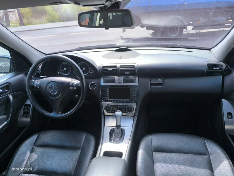 Mercedes-Benz Klasa C W203 C 320 19