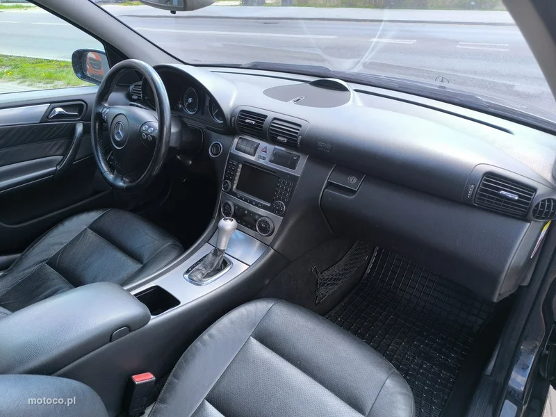 Mercedes-Benz Klasa C W203 C 320 21