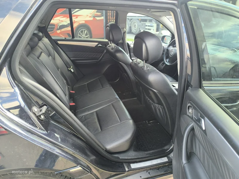 Mercedes-Benz Klasa C W203 C 320 24