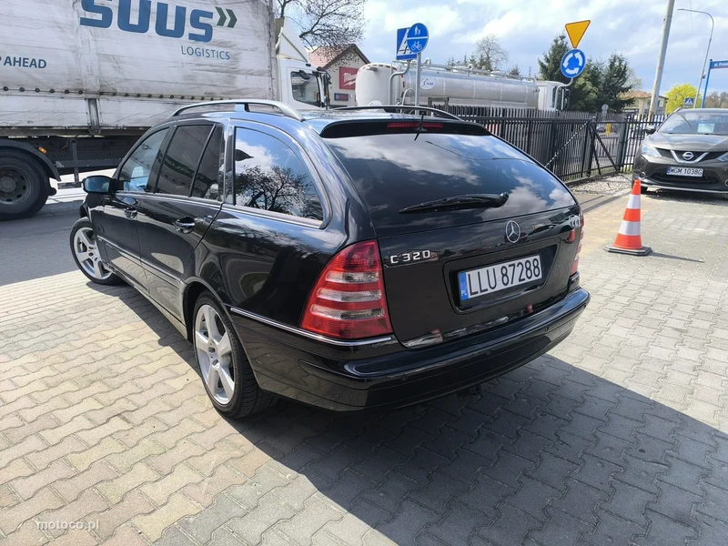 Mercedes-Benz Klasa C W203 C 320 7