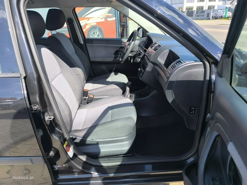 Skoda Fabia II 23