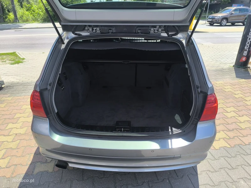 BMW Seria 3 E90 318 24