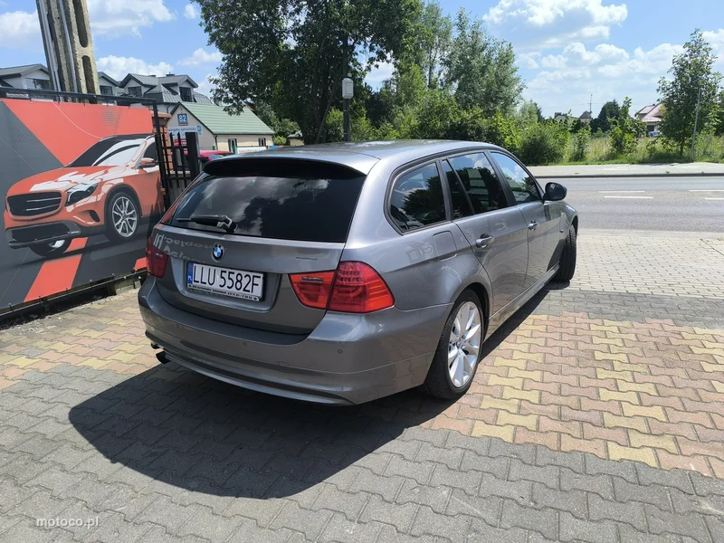 BMW Seria 3 E90 318 5