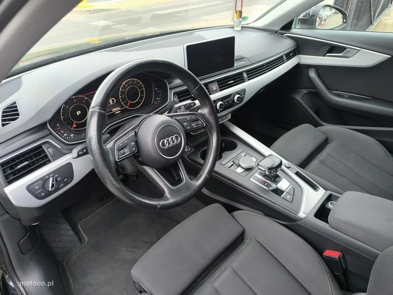 Audi A4 B9 14