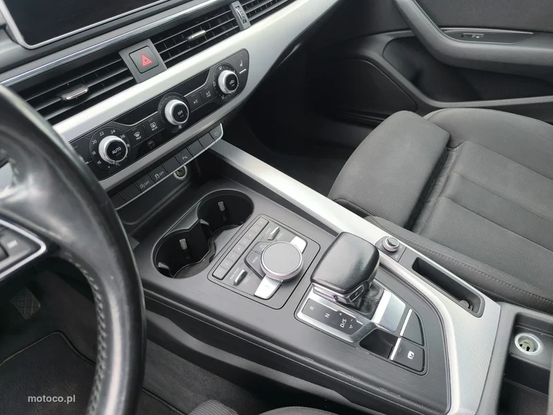 Audi A4 B9 16