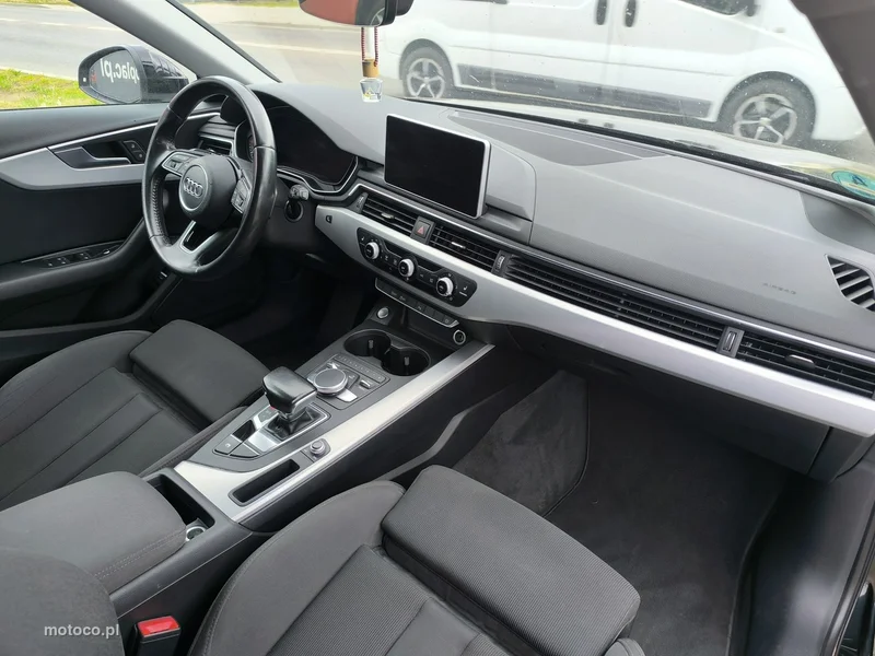 Audi A4 B9 23