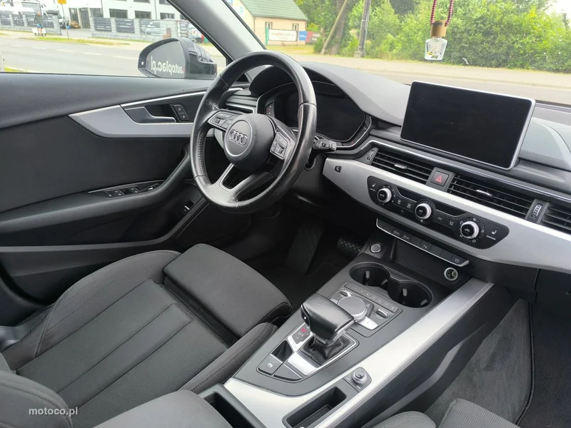 Audi A4 B9 24