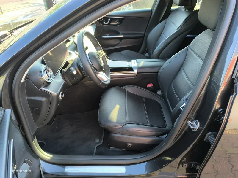 Mercedes-Benz Klasa C W206 C 200 19