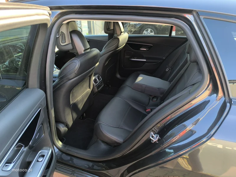 Mercedes-Benz Klasa C W206 C 200 20