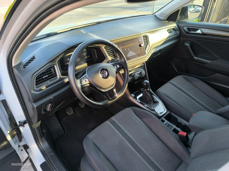Volkswagen T-Roc A1 15