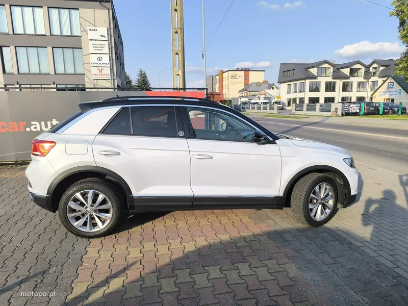 Volkswagen T-Roc A1 3