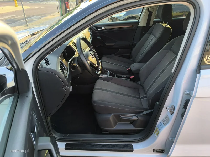 Volkswagen T-Roc A1 24
