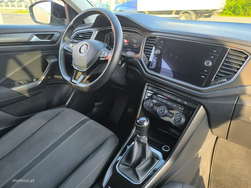 Volkswagen T-Roc A1 29