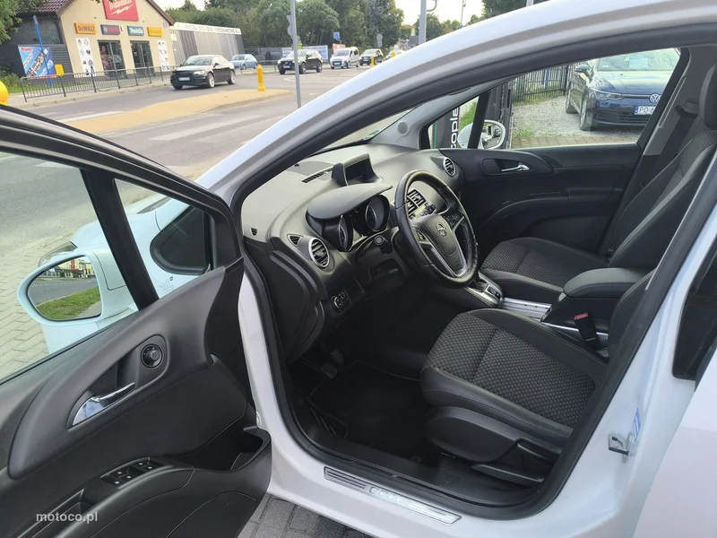 Opel Meriva B 13