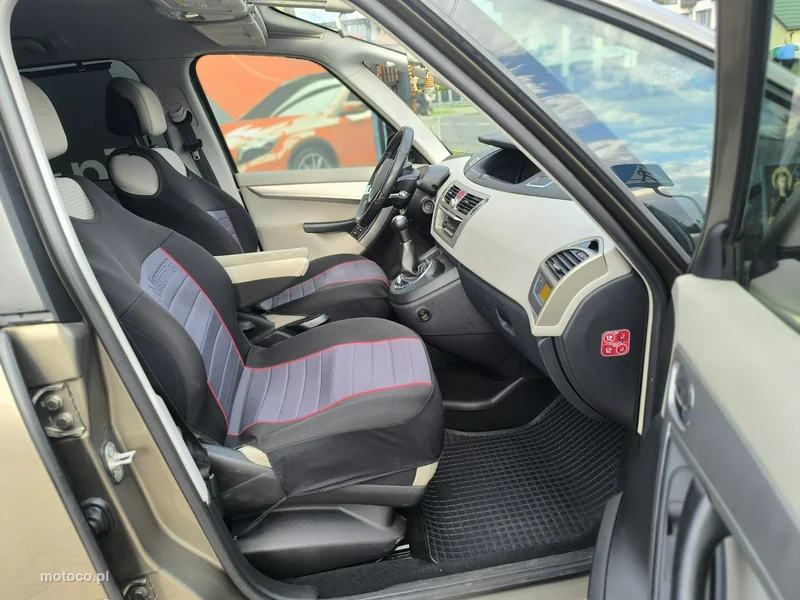 Citroen C4 Grand Picasso 22