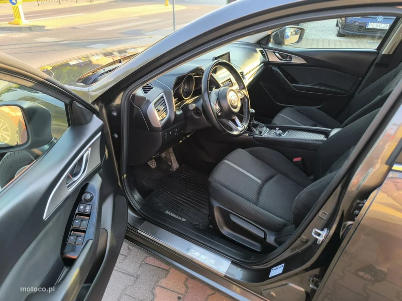 Mazda 3 13