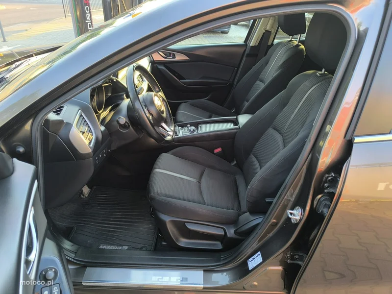 Mazda 3 18