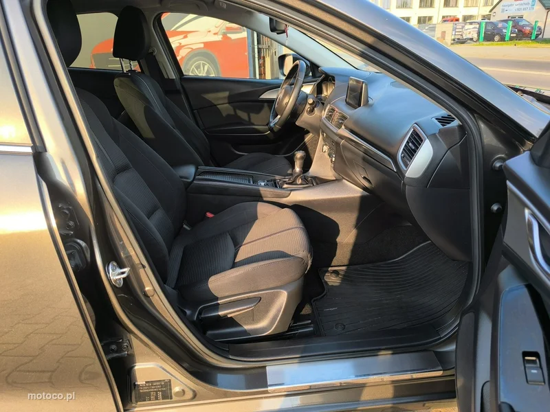 Mazda 3 24