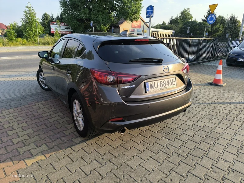 Mazda 3 7