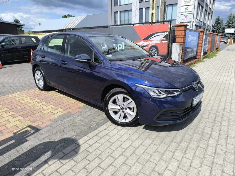 Volkswagen Golf VIII 2
