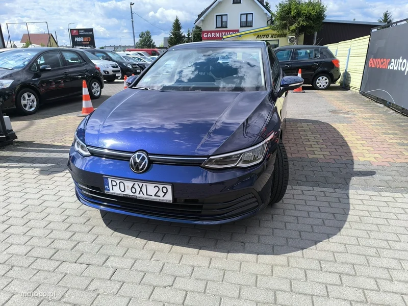 Volkswagen Golf VIII 11