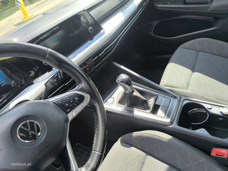 Volkswagen Golf VIII 15