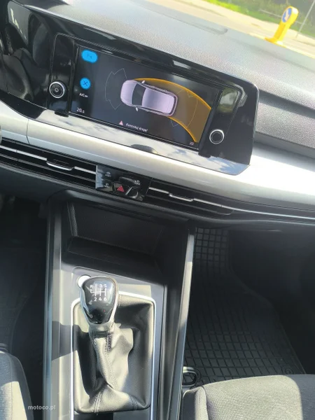 Volkswagen Golf VIII 18