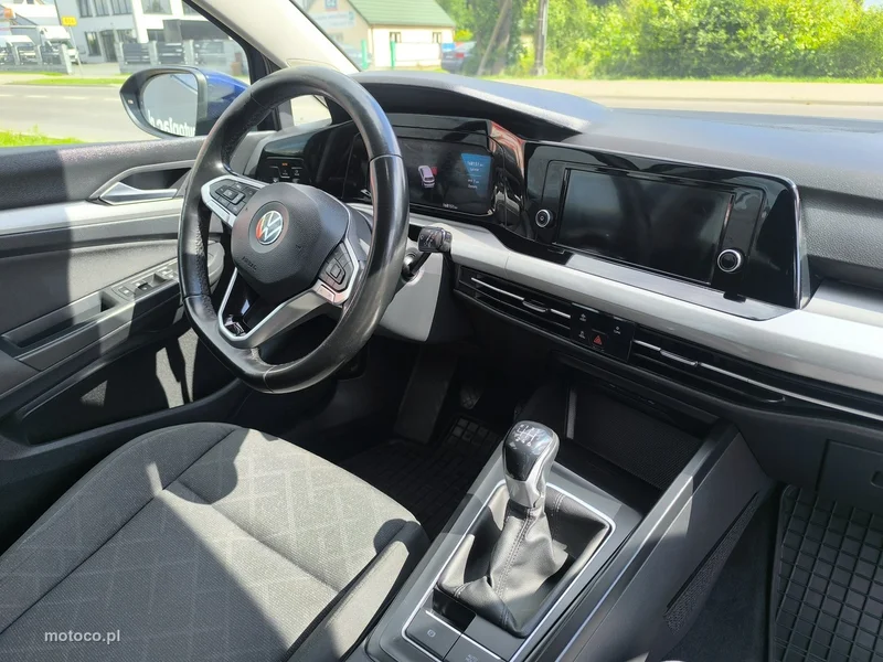 Volkswagen Golf VIII 25