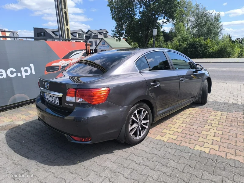 Toyota Avensis T27 5