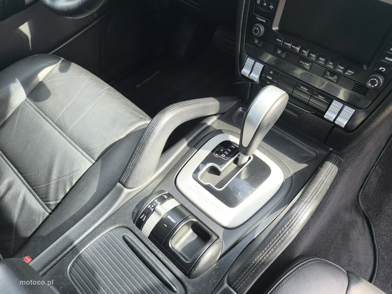 Porsche Cayenne 9PA 21