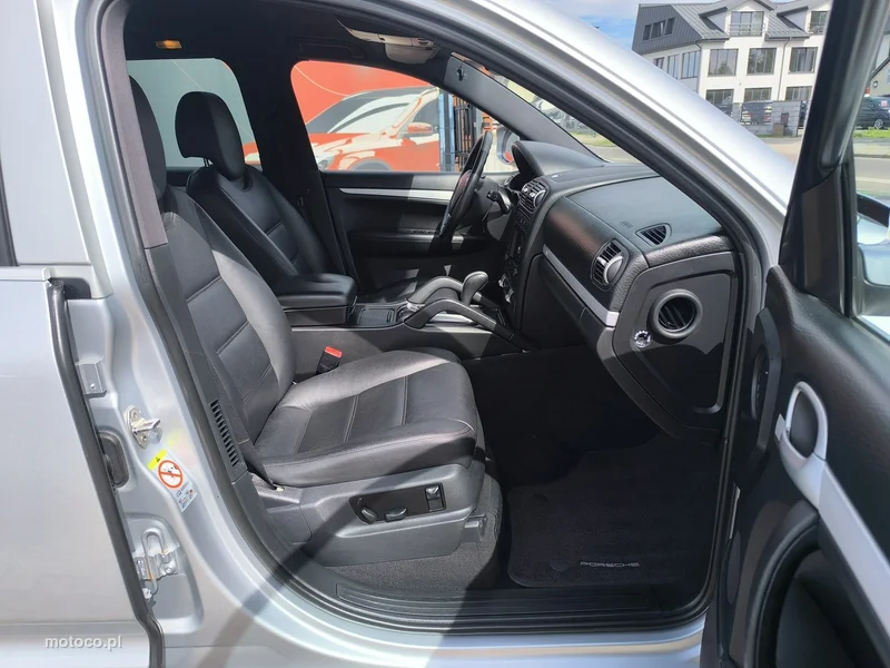 Porsche Cayenne 9PA 23